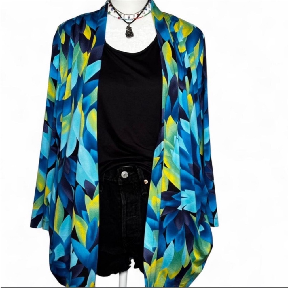 Blue & Green Feather-Print Tie-Front 2-In-1 Blouse - Picture 2 of 8